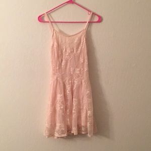 Lace pink dress